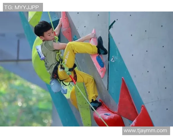 深圳攀岩队速度训练的挑战与突破探讨攀岩运动的未来发展